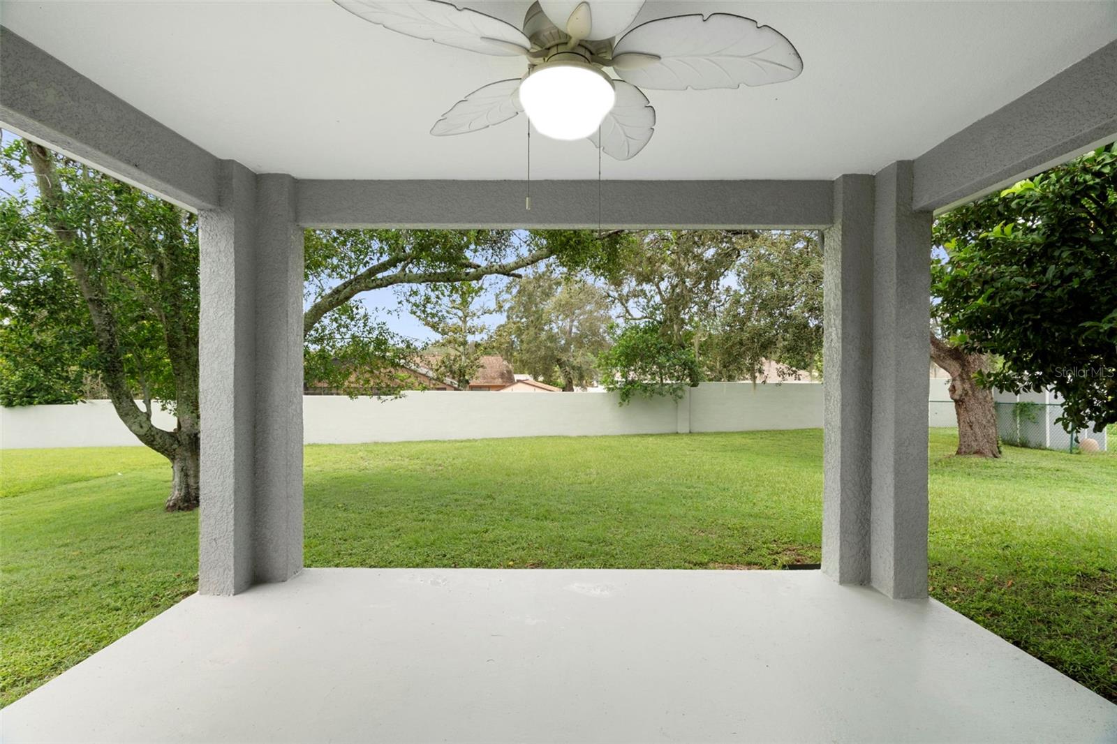 1221 Overland Dr Property Photo 4