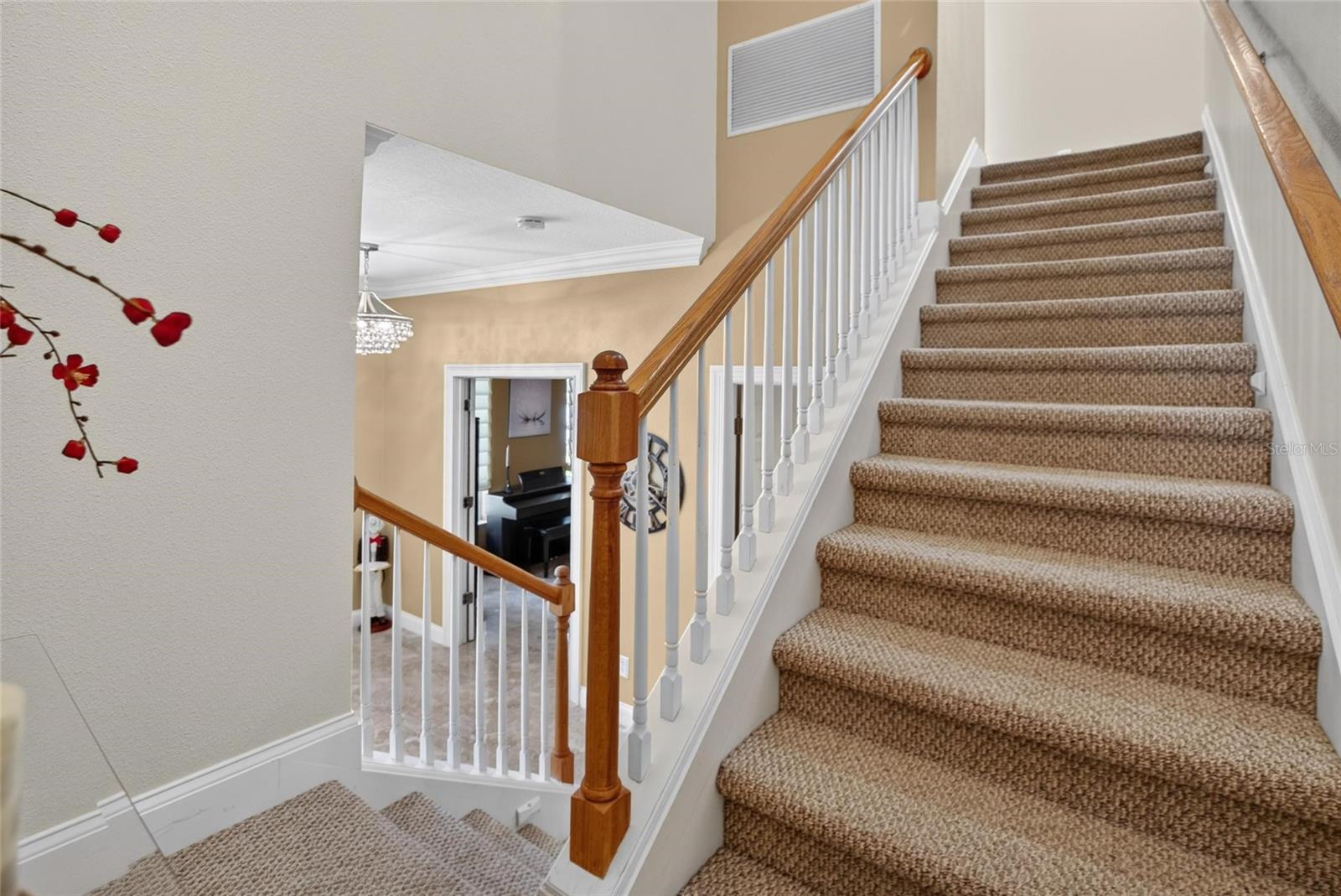 5518 Luminar Pointe Ln Property Photo 9