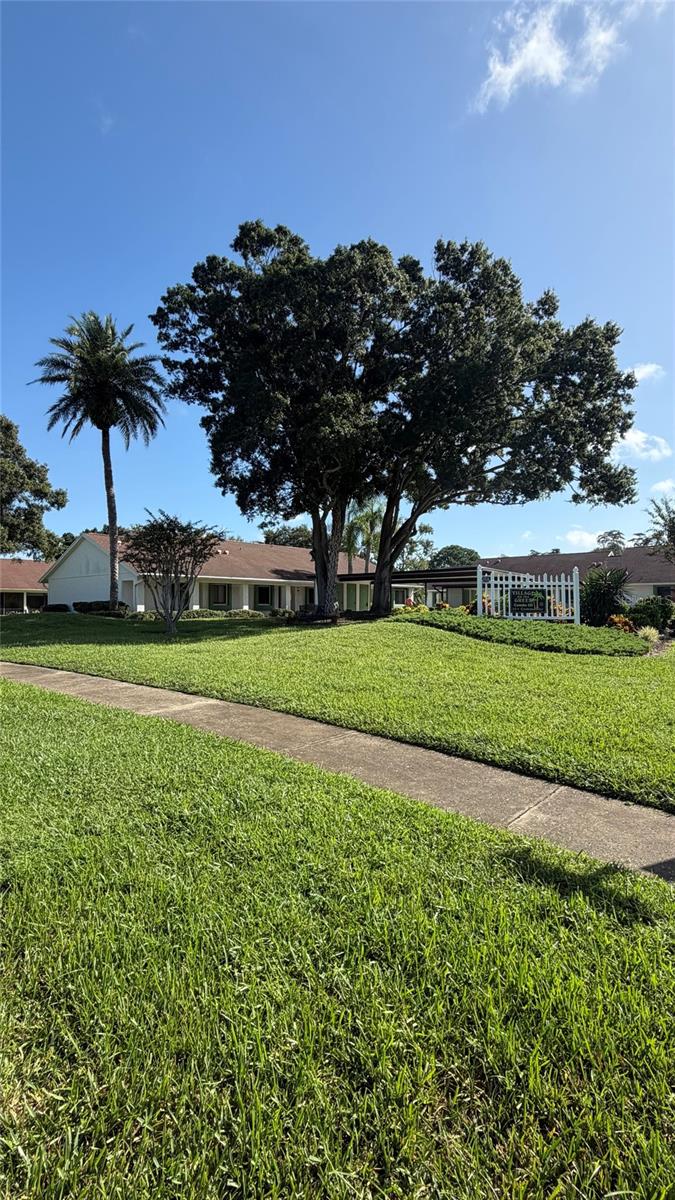 2502 Royal Pines Cir #5b Property Photo 1