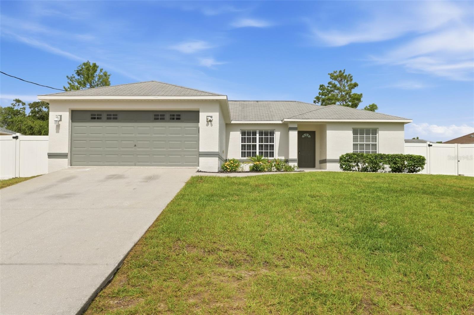 10255 Norwick St Property Photo 3