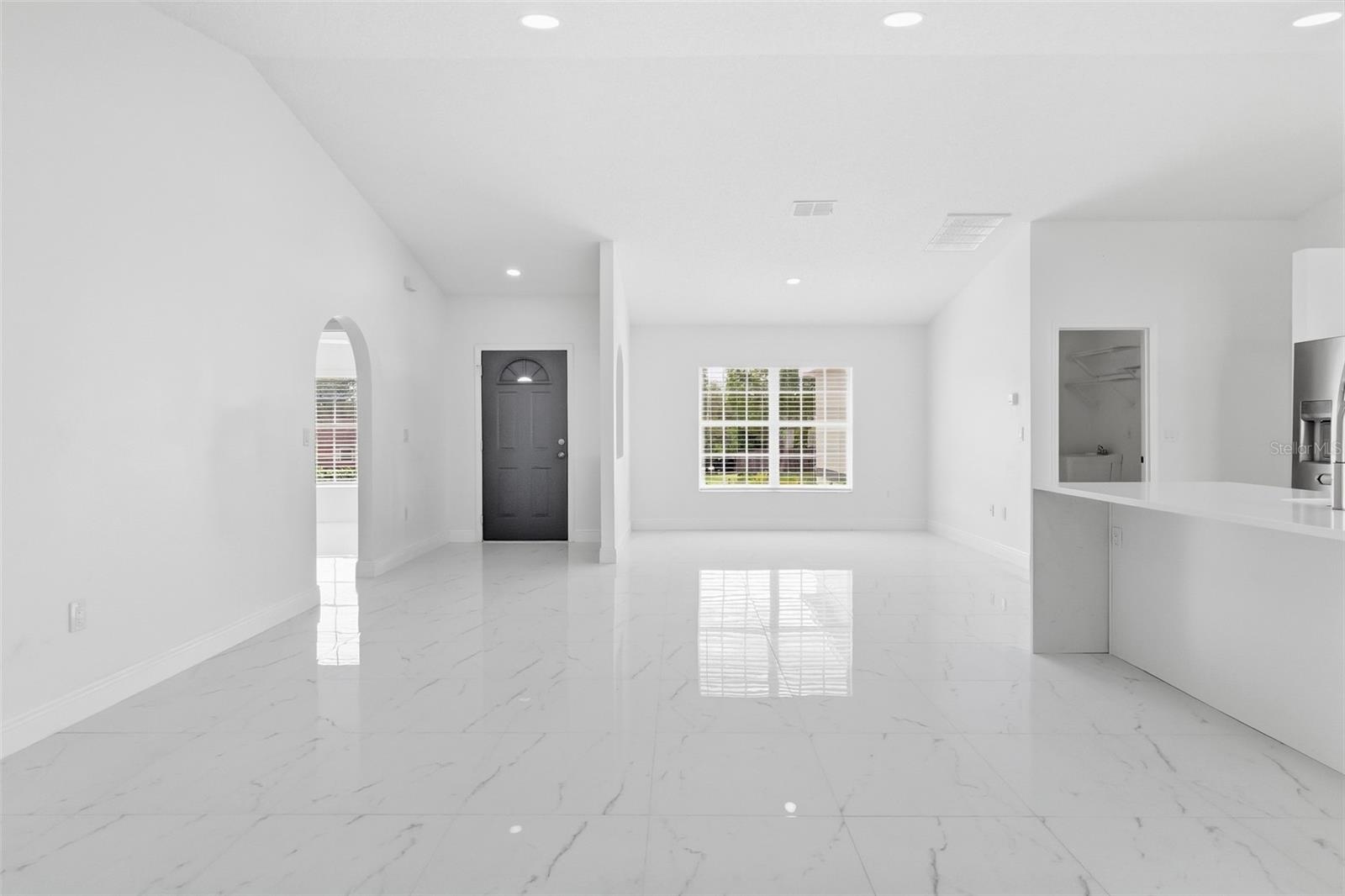 10255 Norwick St Property Photo 7