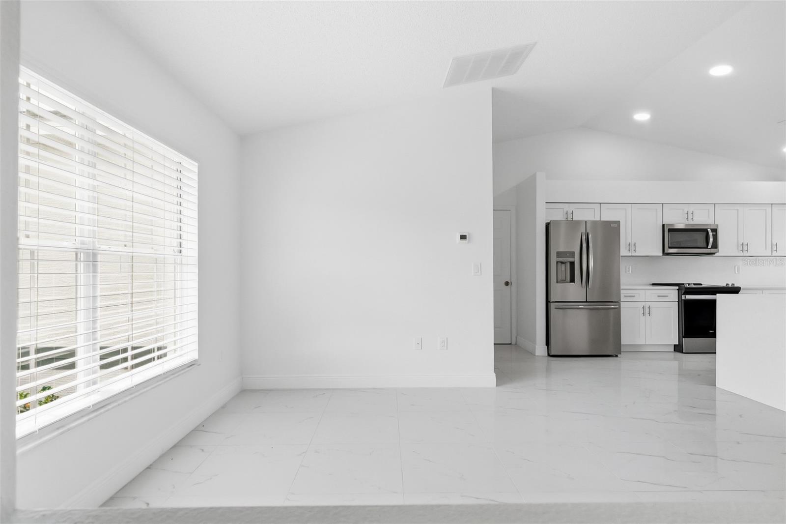 10255 Norwick St Property Photo 13