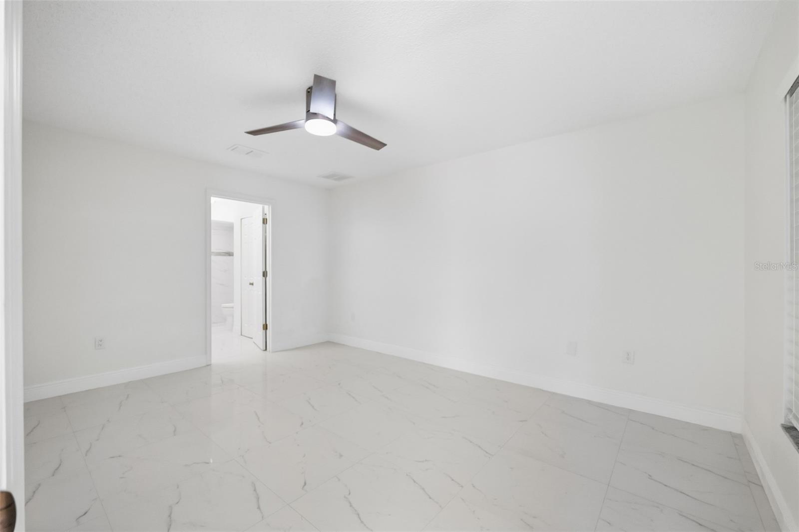 10255 Norwick St Property Photo 17