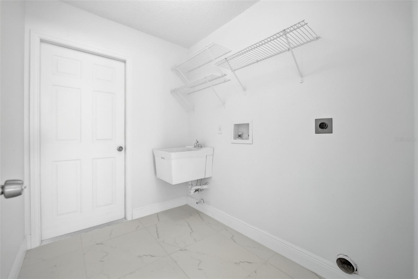 10255 Norwick St Property Photo 22