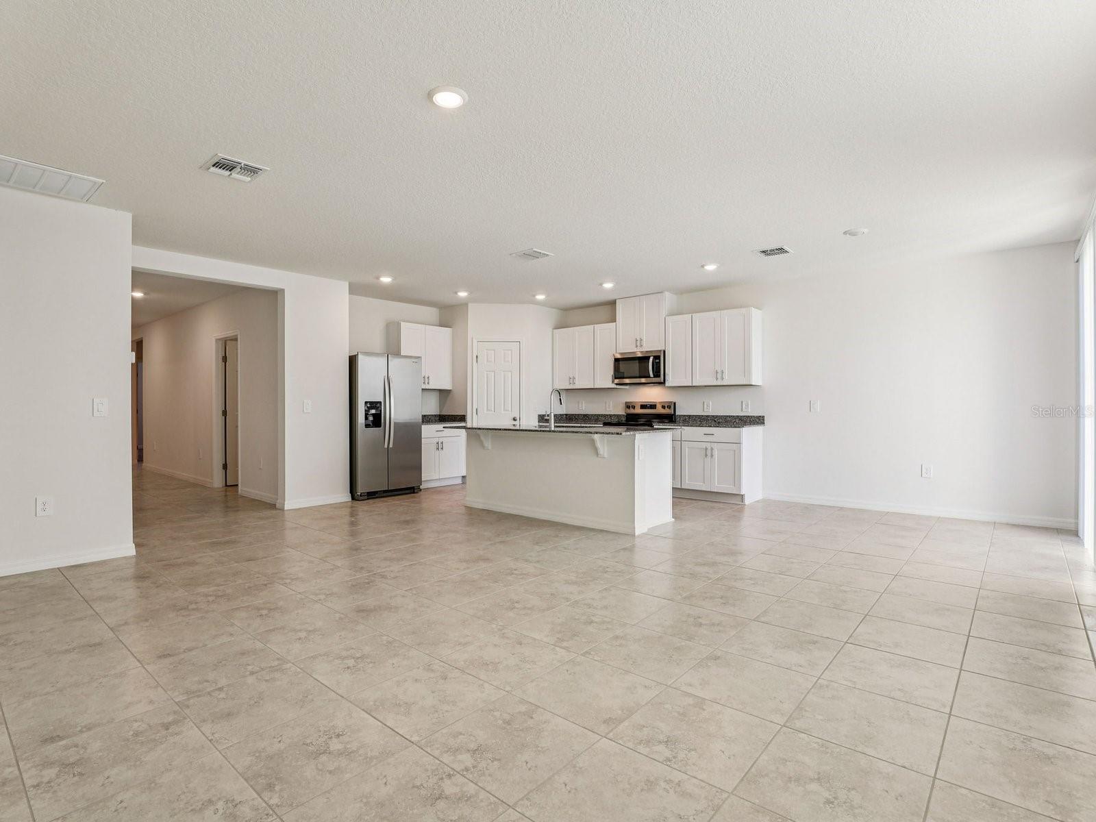 12580 Homeland Dr Property Photo 3