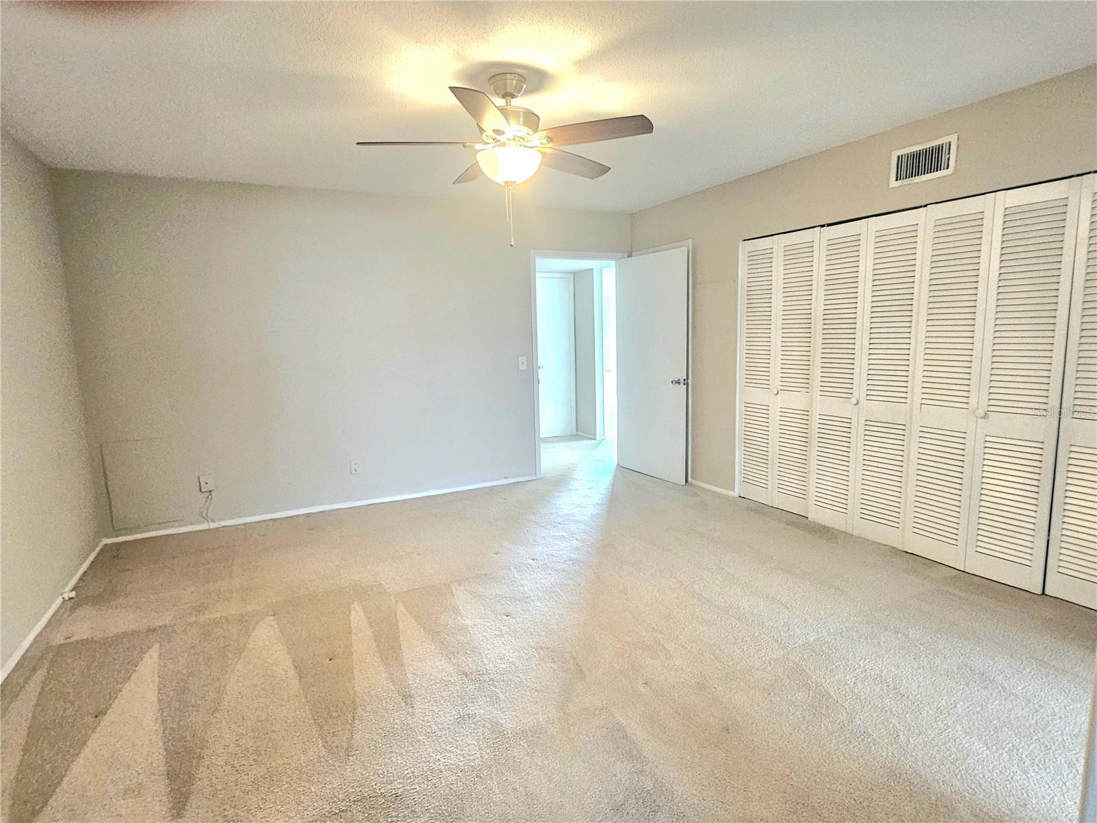 2070 World Parkway Blvd #22 Property Photo 16