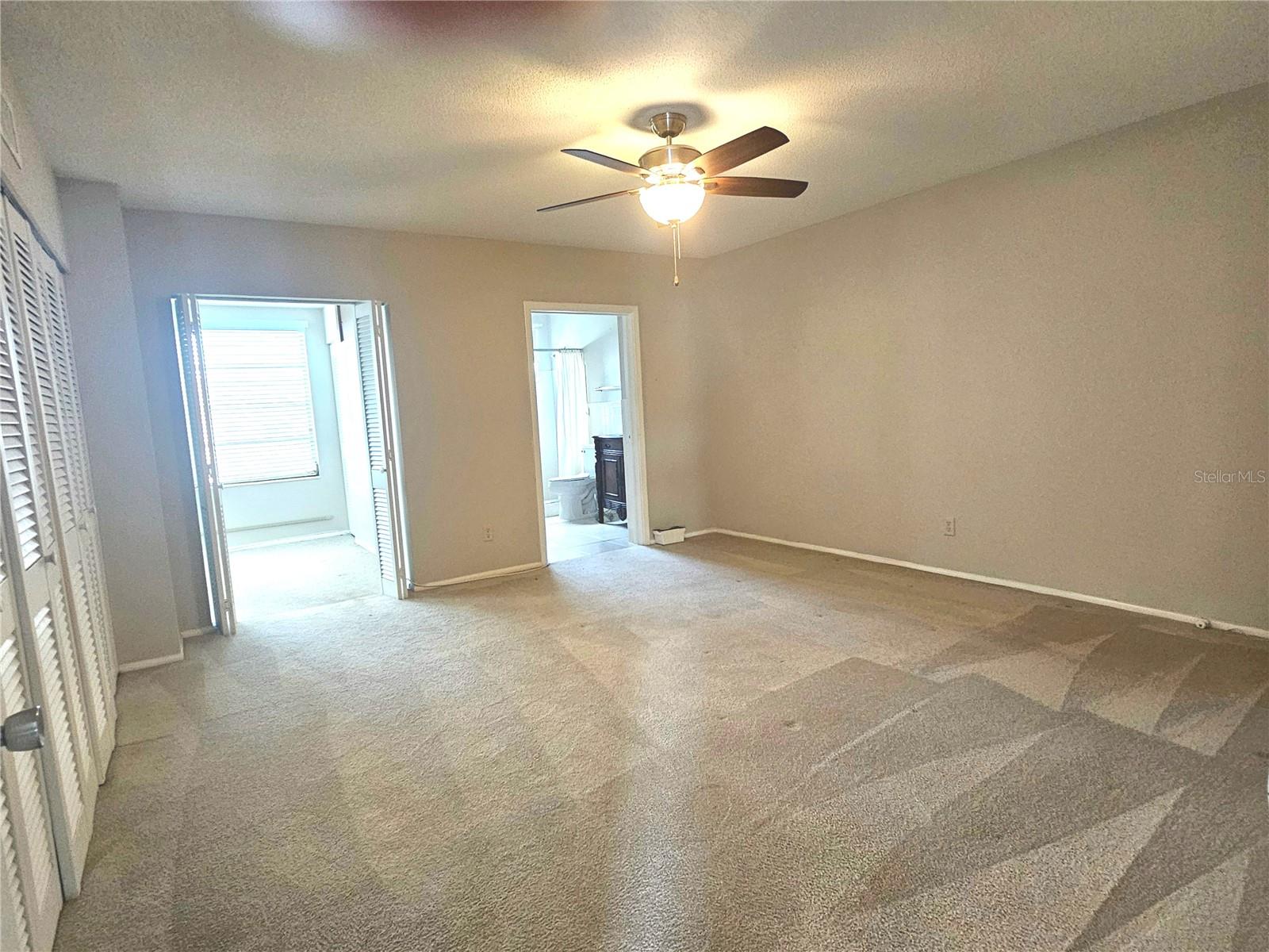 2070 World Parkway Blvd #22 Property Photo 18