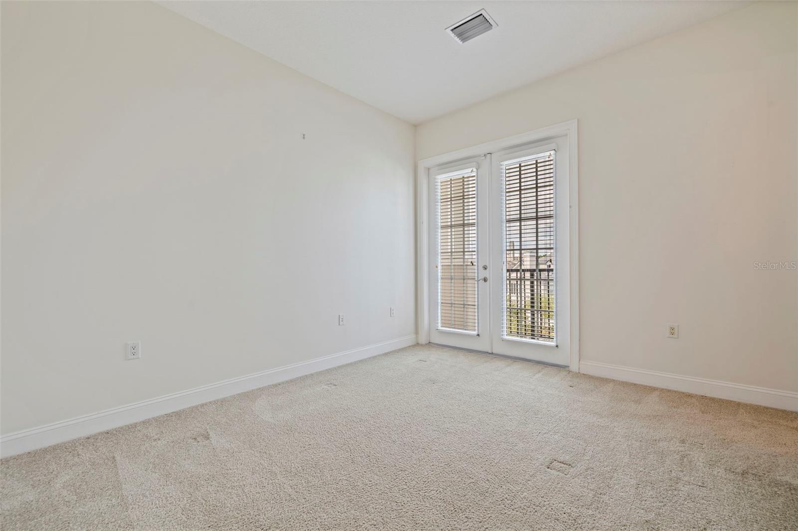 300 Newbury Pl N Property Photo 49
