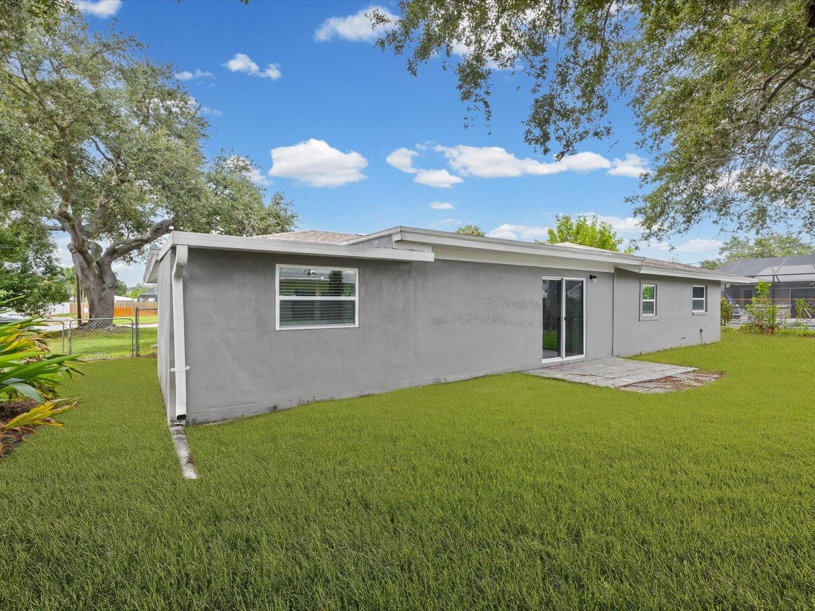 9633 Portside Dr Property Photo 37
