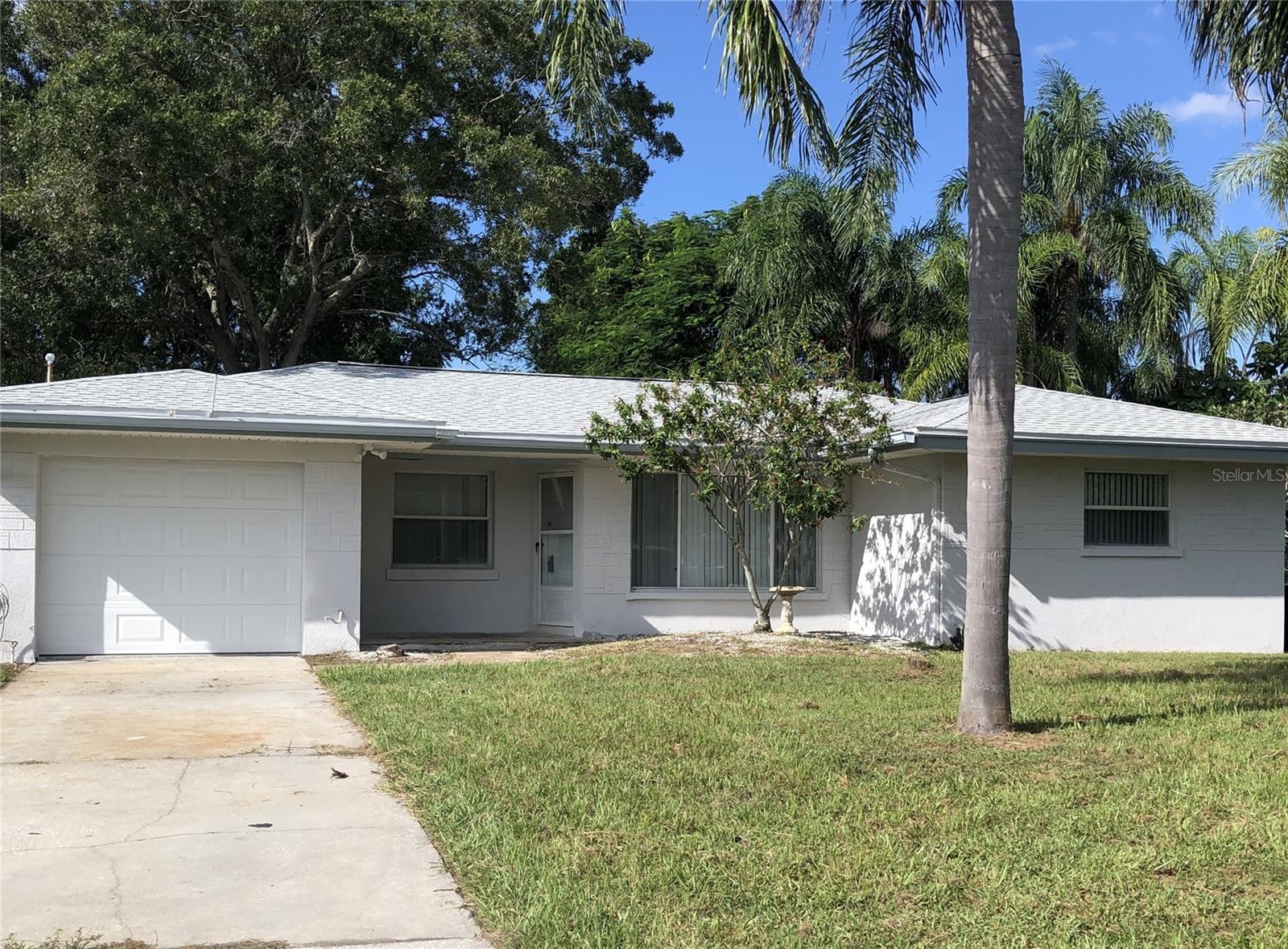 1528 Grove St Property Photo 1