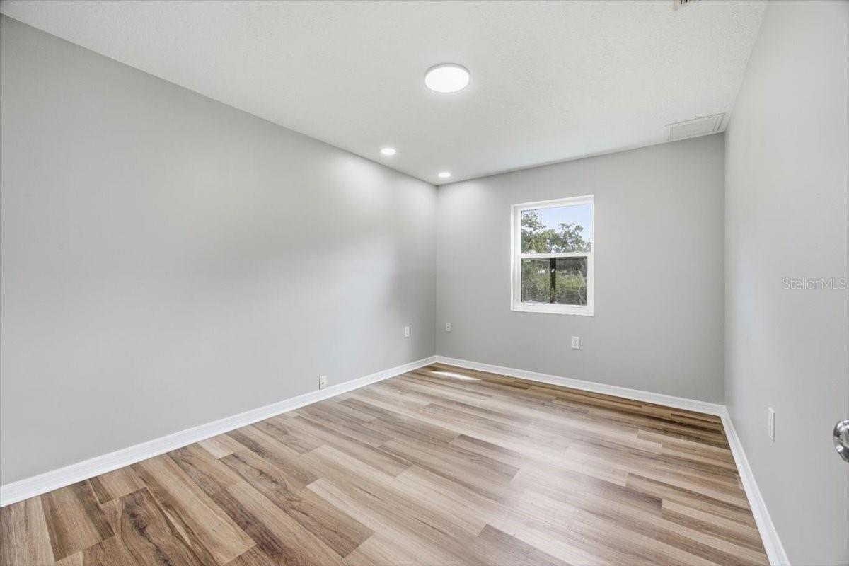 3717 Futch Loop Property Photo 16