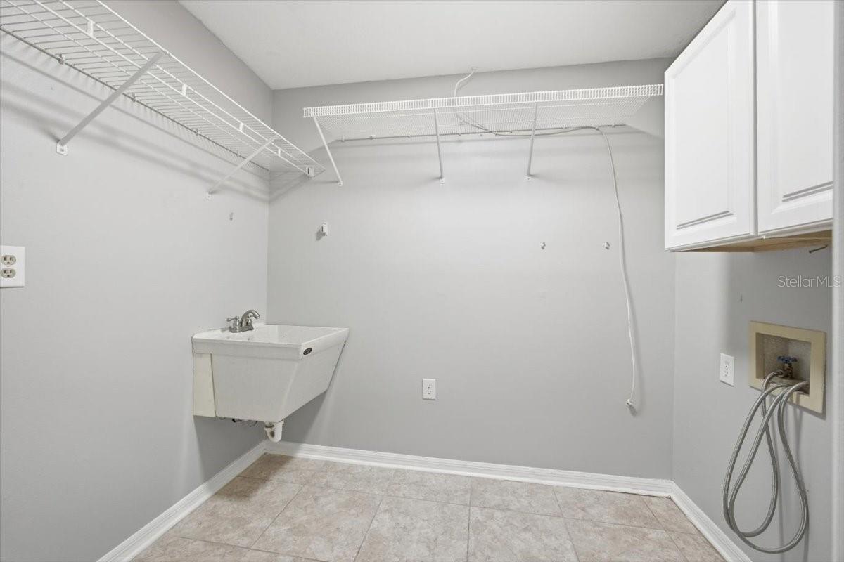 3717 Futch Loop Property Photo 19