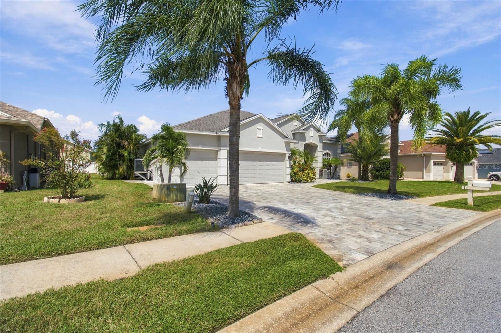 2501 Bay Field Ct Property Photo 3