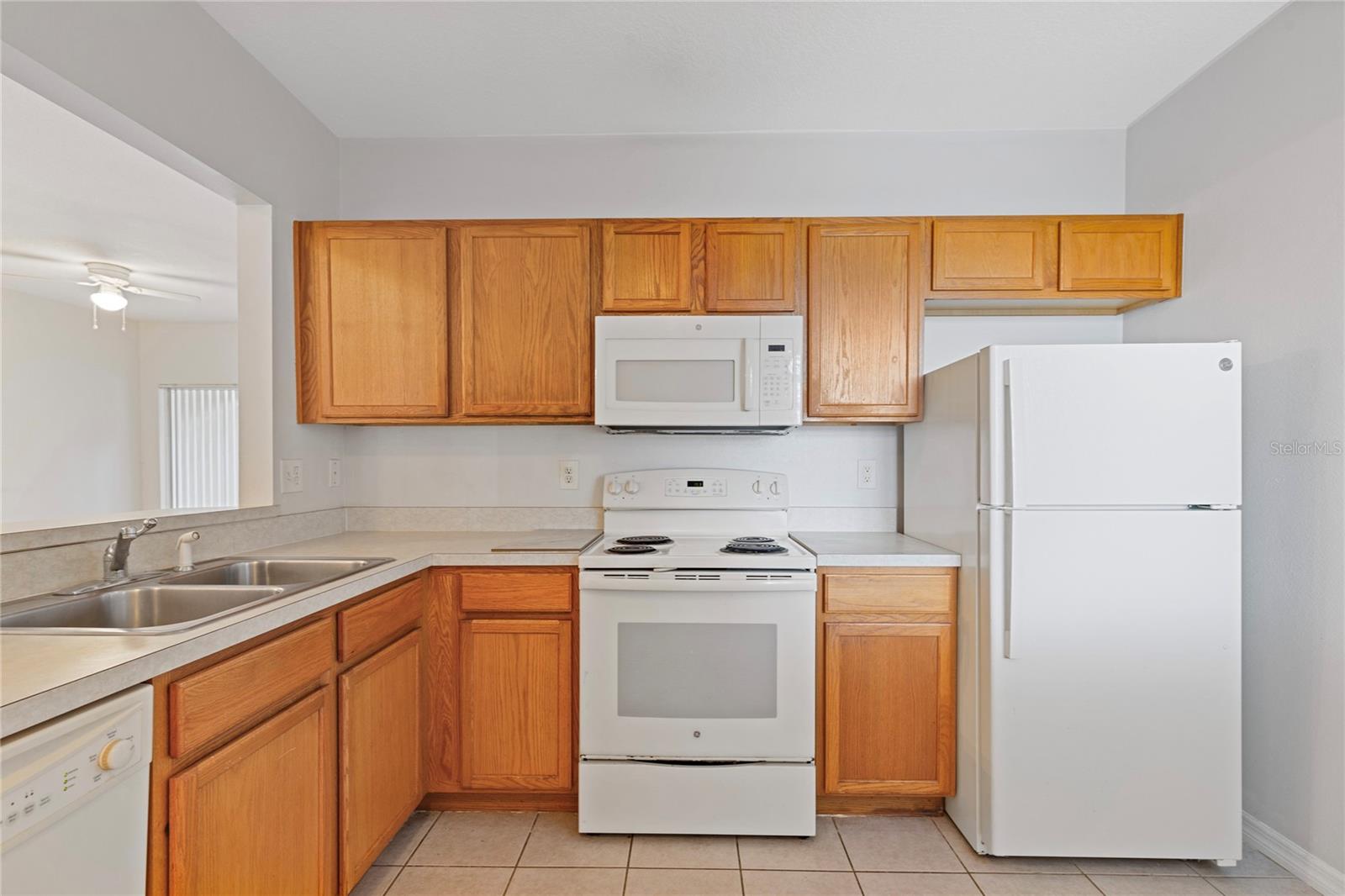 9519 Newdale Way #201 Property Photo 6