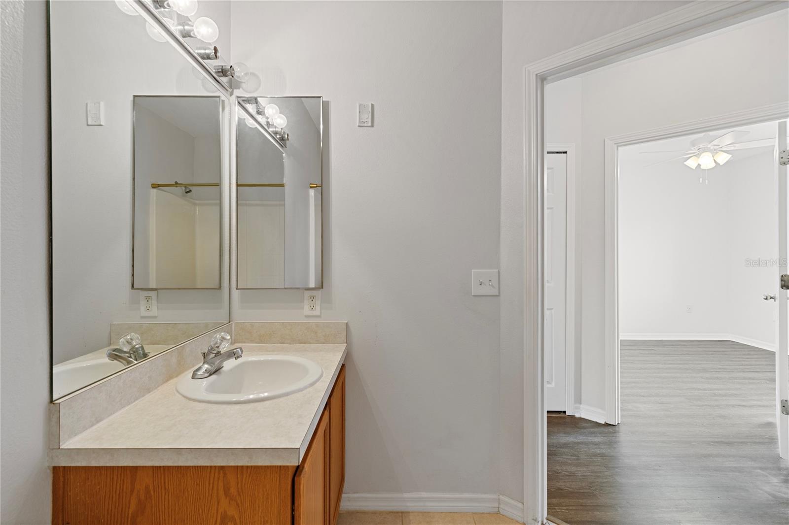 9519 Newdale Way #201 Property Photo 23