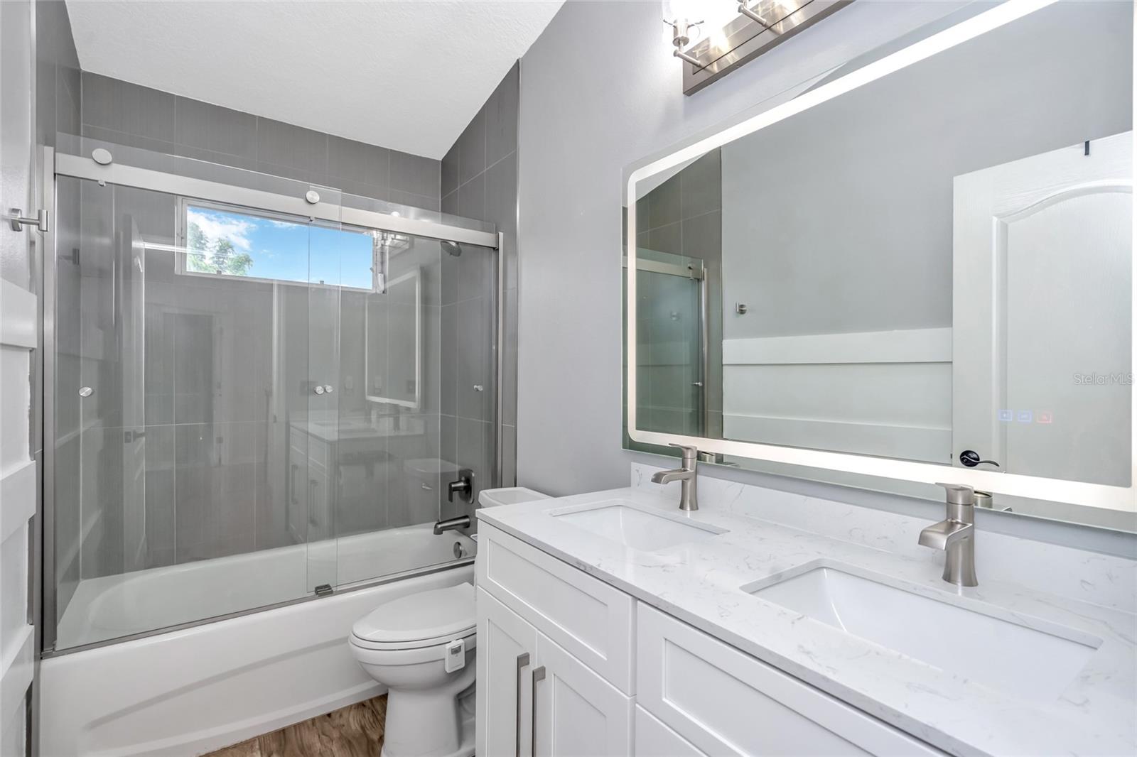 16214 Muirfield Dr Property Photo 44