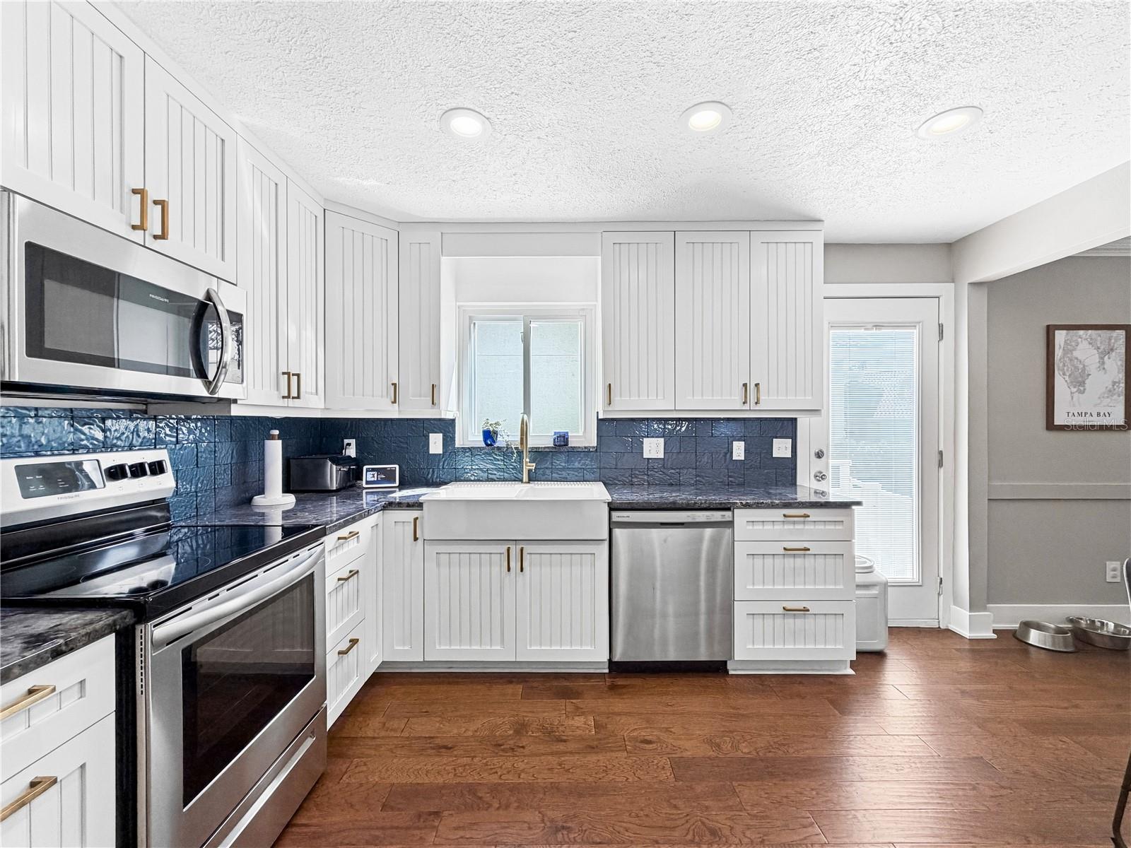931 Symphony Isles Blvd Property Photo 12