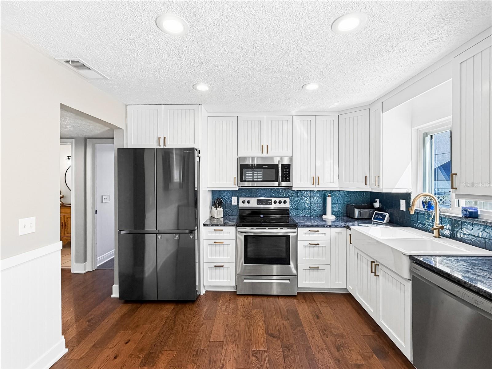 931 Symphony Isles Blvd Property Photo 13