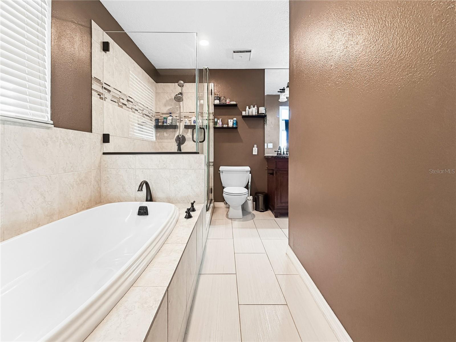 931 Symphony Isles Blvd Property Photo 20