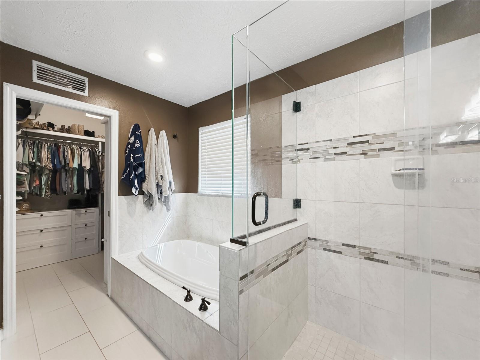 931 Symphony Isles Blvd Property Photo 22