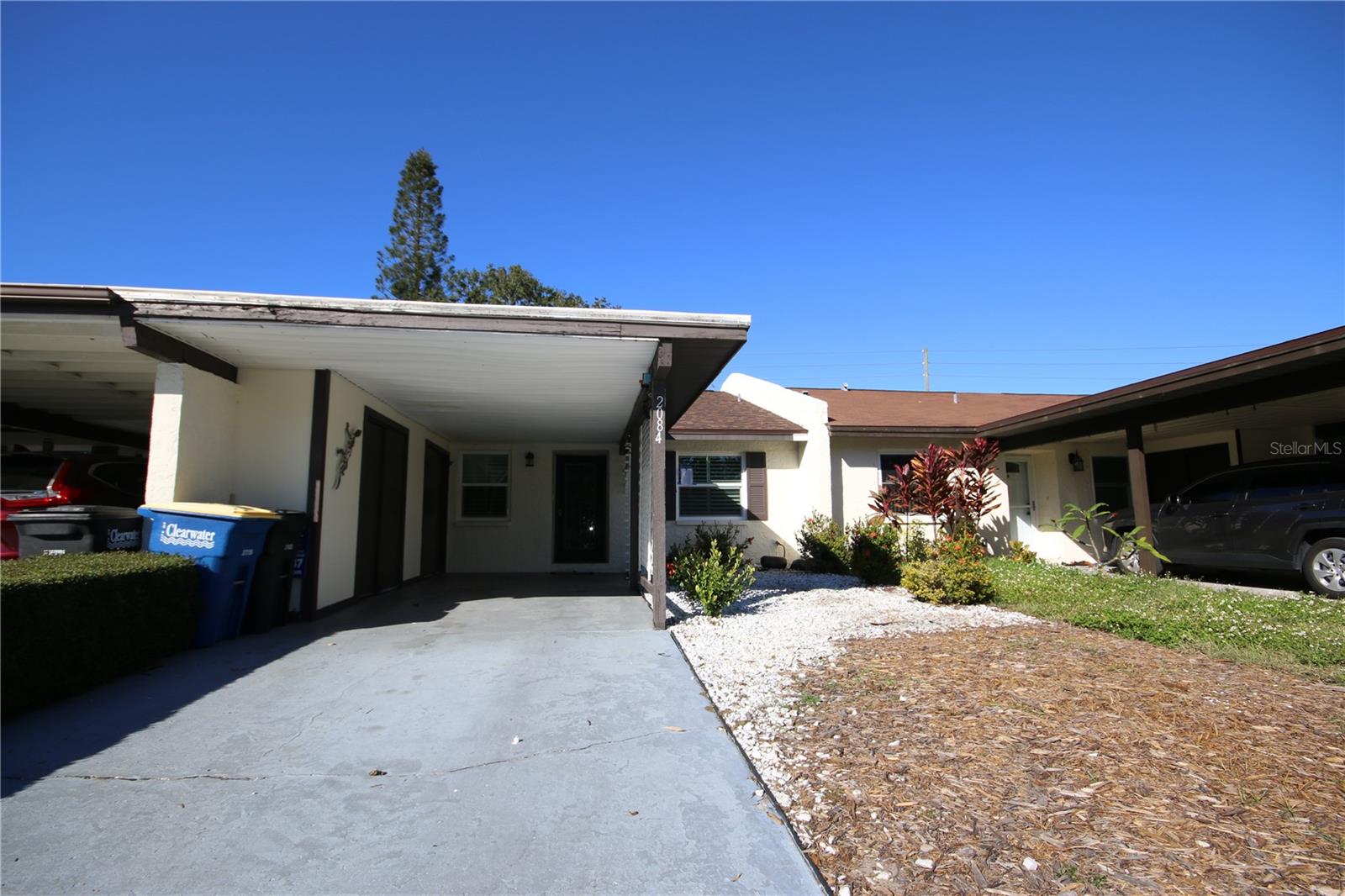2084 SUNSET GROVE LN Property Photo 1
