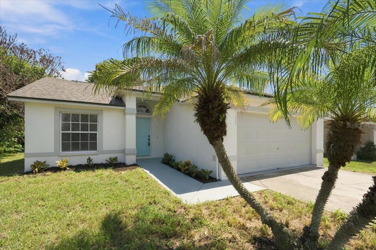 352 Lake Daisy Cir Property Photo 1