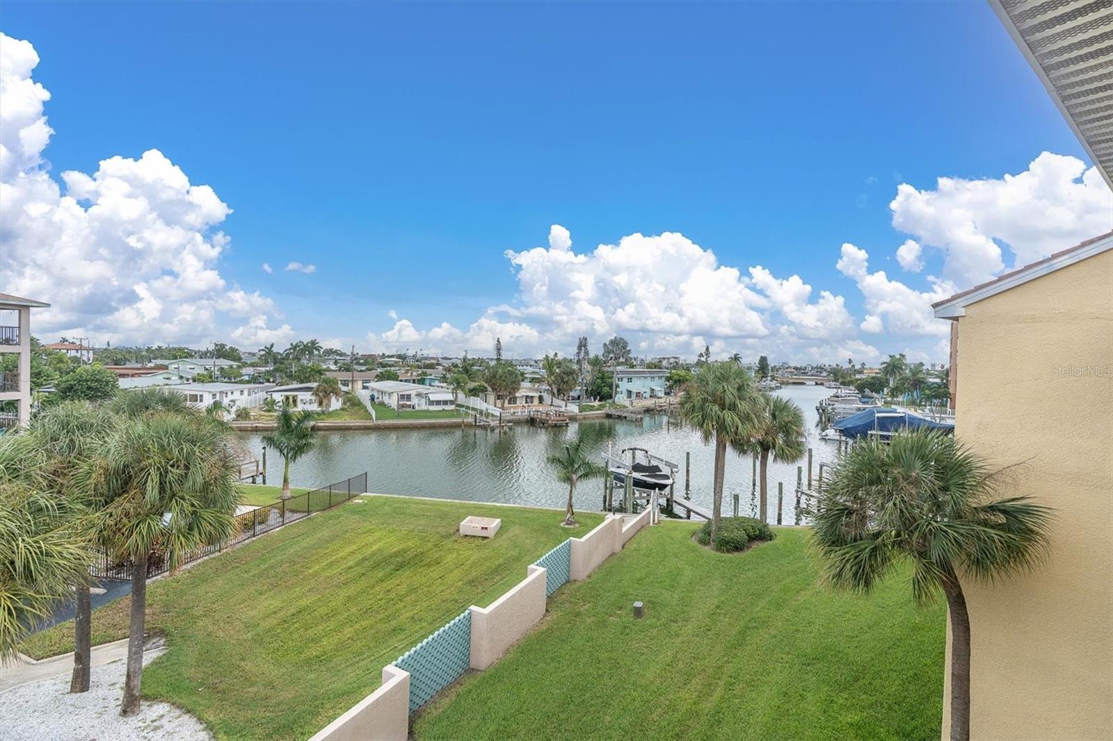 11595 Gulf Blvd #1 Property Photo 8