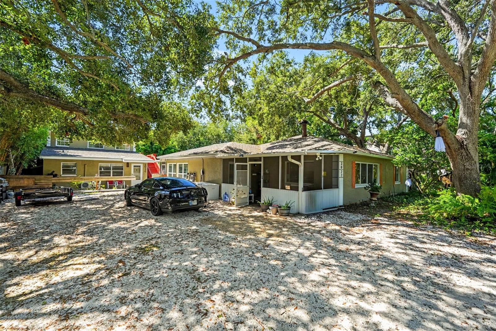 3022 DARTMOUTH AVE N Property Photo 1