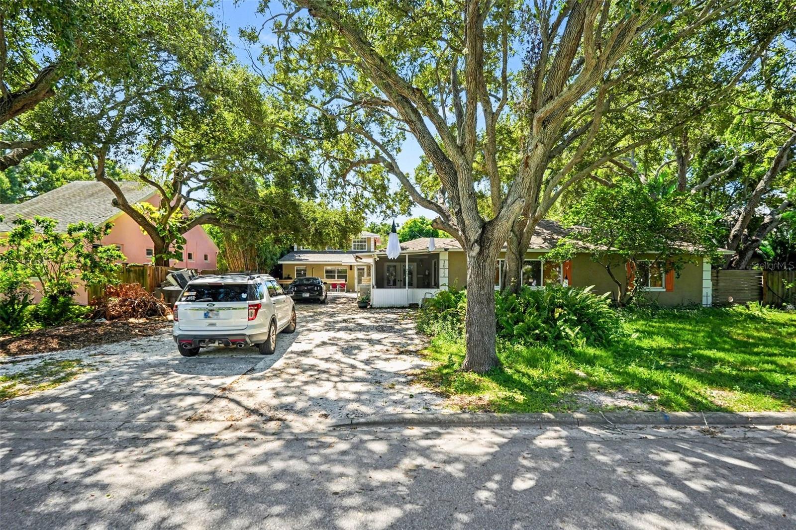 3022 Dartmouth Ave N Property Photo 6