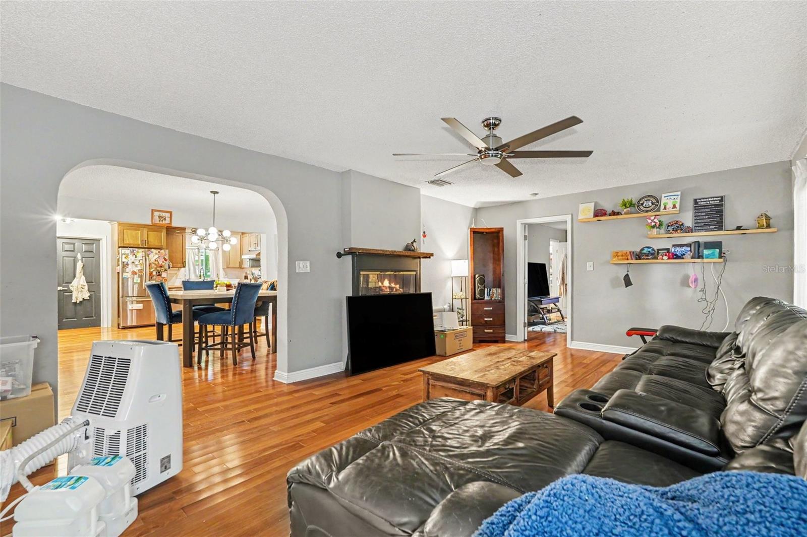 3022 Dartmouth Ave N Property Photo 8