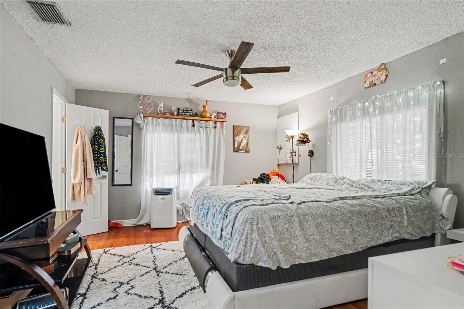 3022 Dartmouth Ave N Property Photo 13