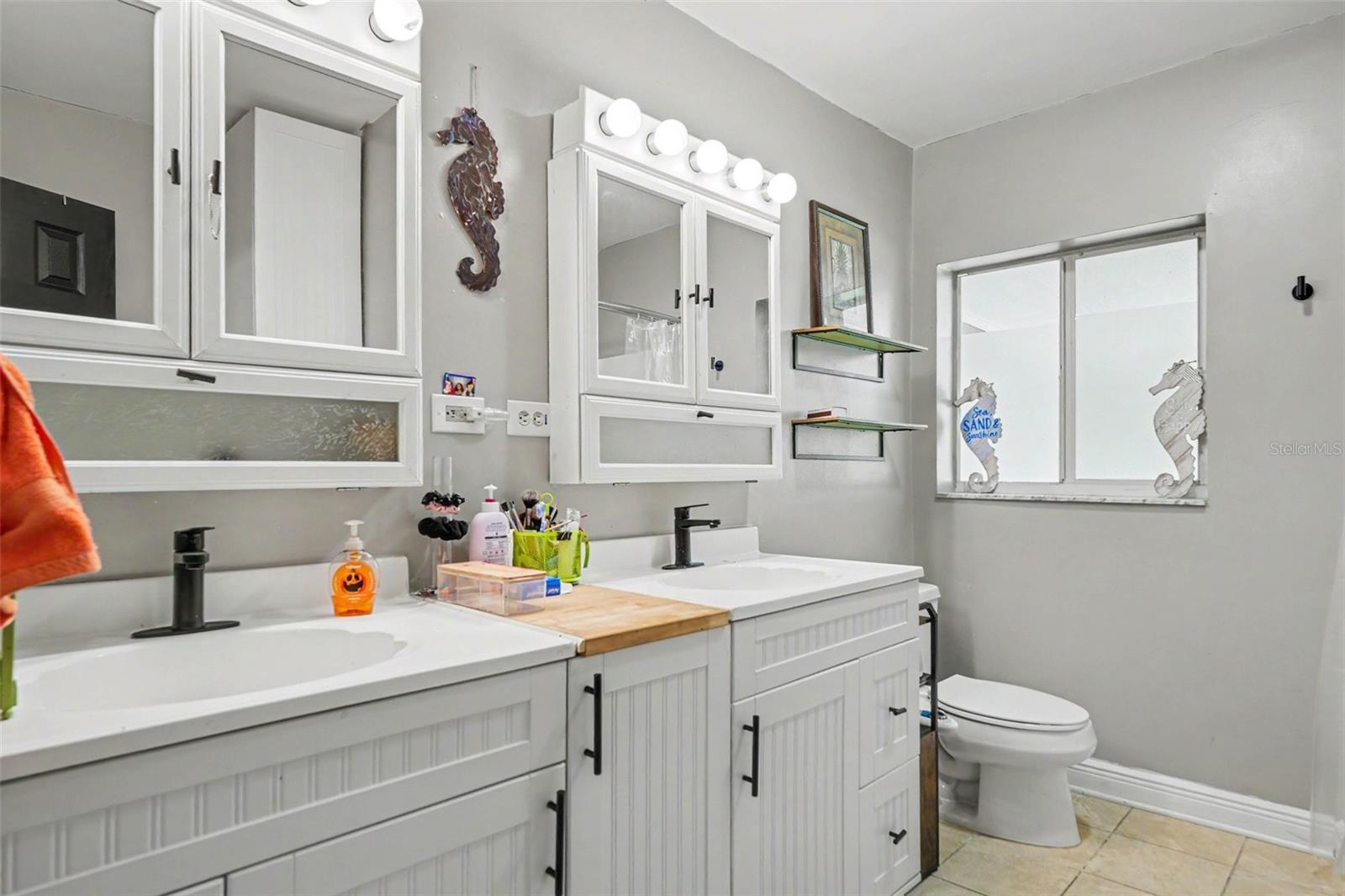 3022 Dartmouth Ave N Property Photo 15