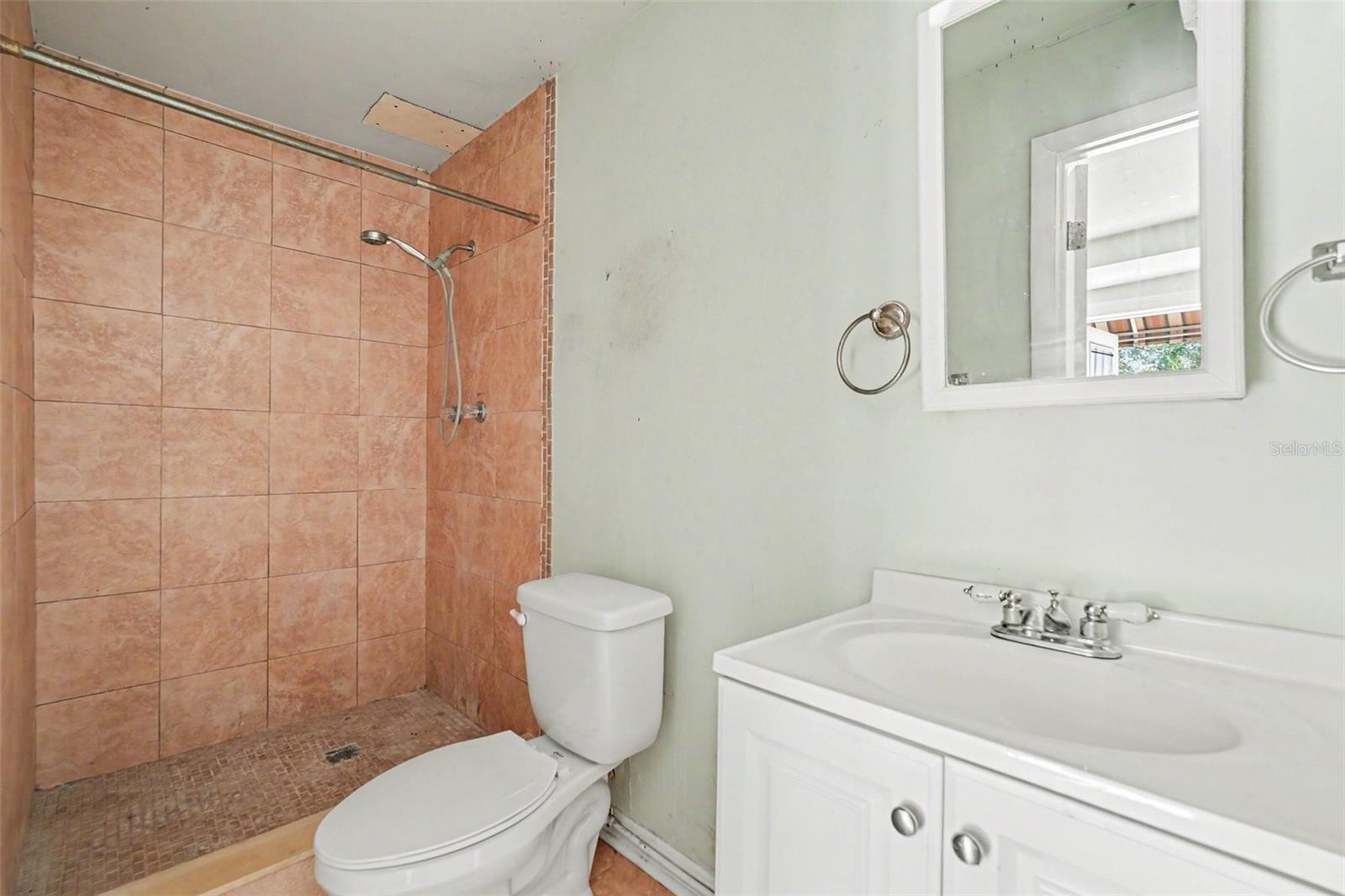 3022 Dartmouth Ave N Property Photo 19