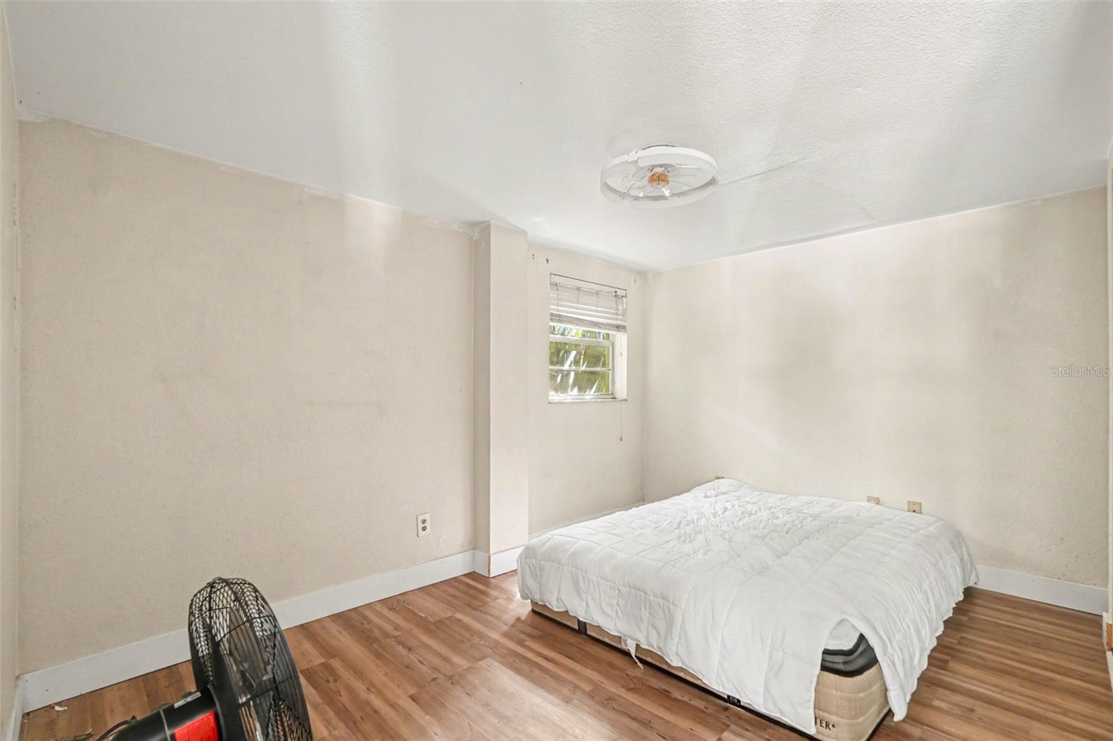 3022 Dartmouth Ave N Property Photo 20