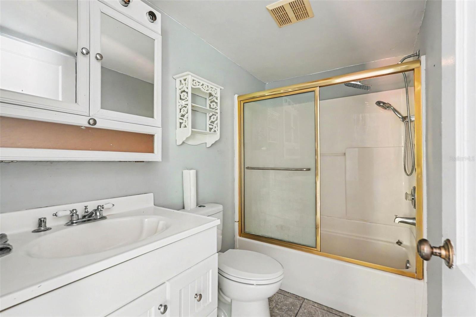 3022 Dartmouth Ave N Property Photo 21