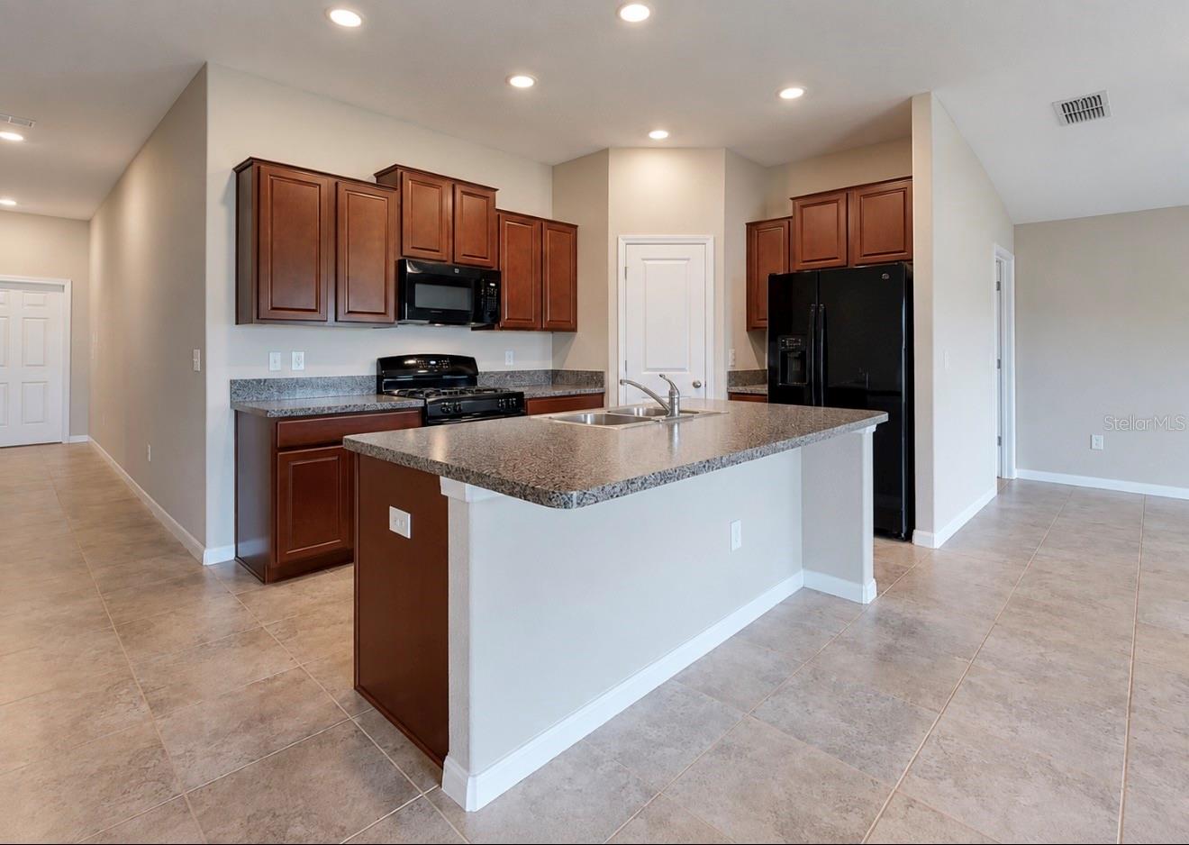 5005 White Chicory Dr Property Photo 8