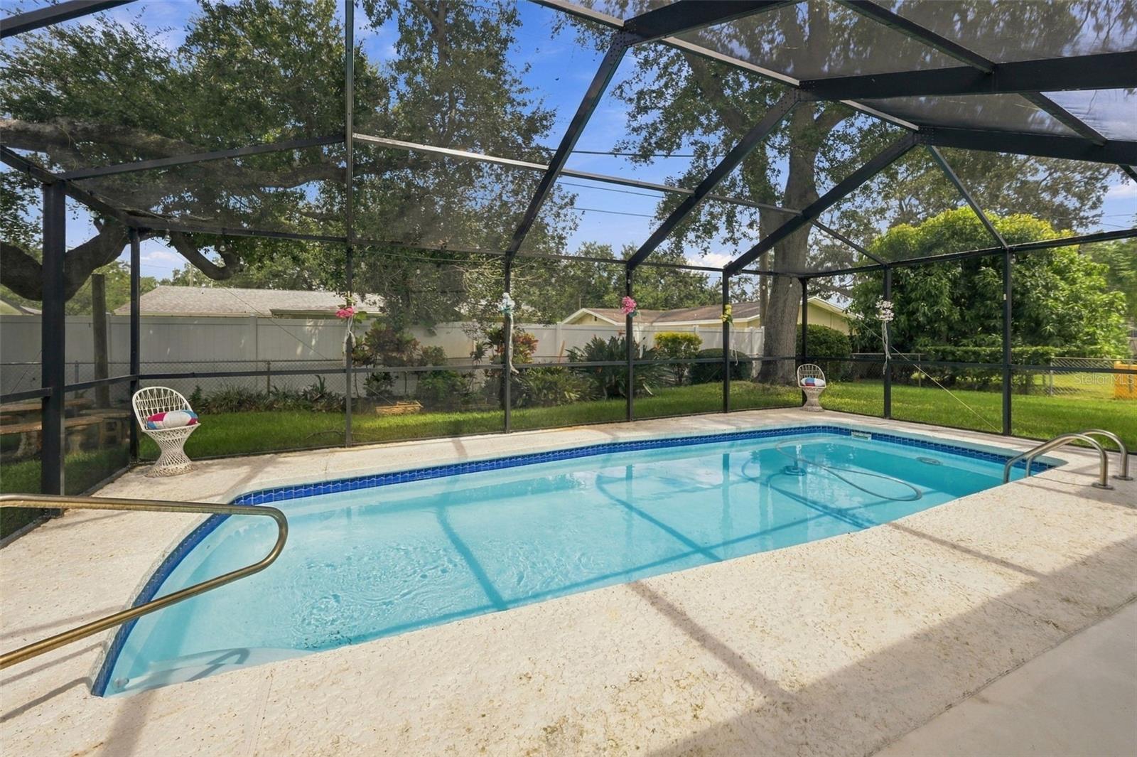 2336 Harn Blvd Property Photo 2