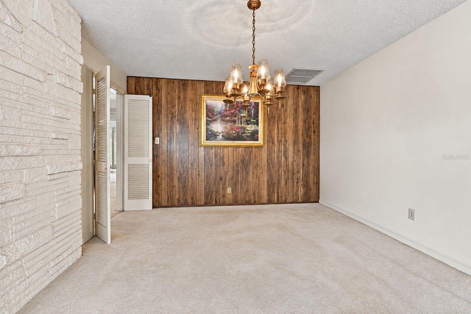 2336 Harn Blvd Property Photo 11