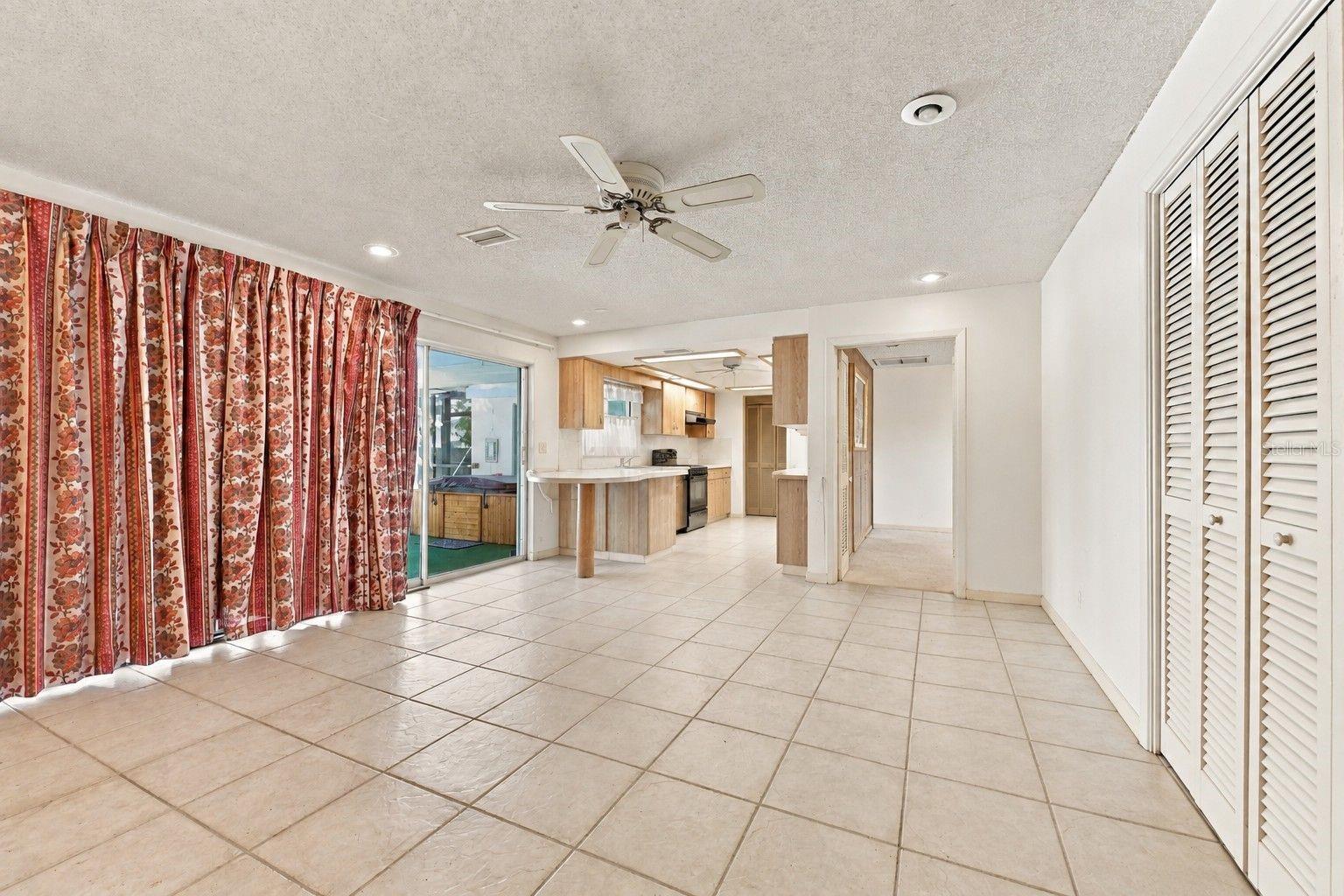 2336 Harn Blvd Property Photo 13