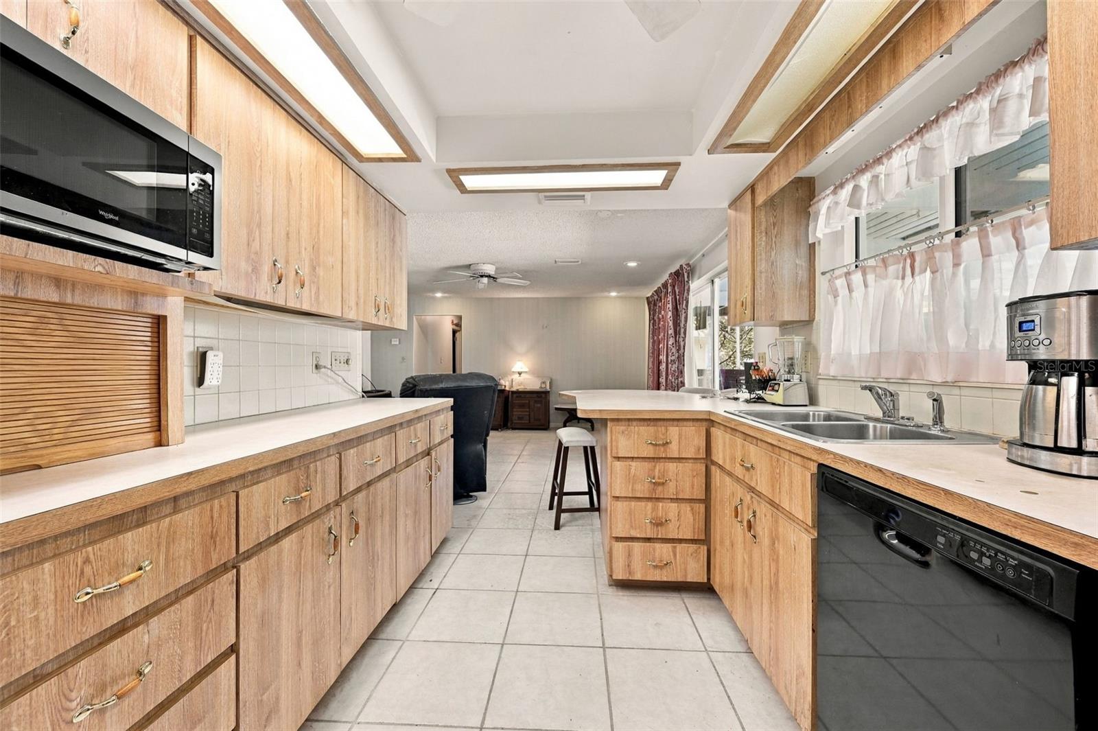 2336 Harn Blvd Property Photo 19