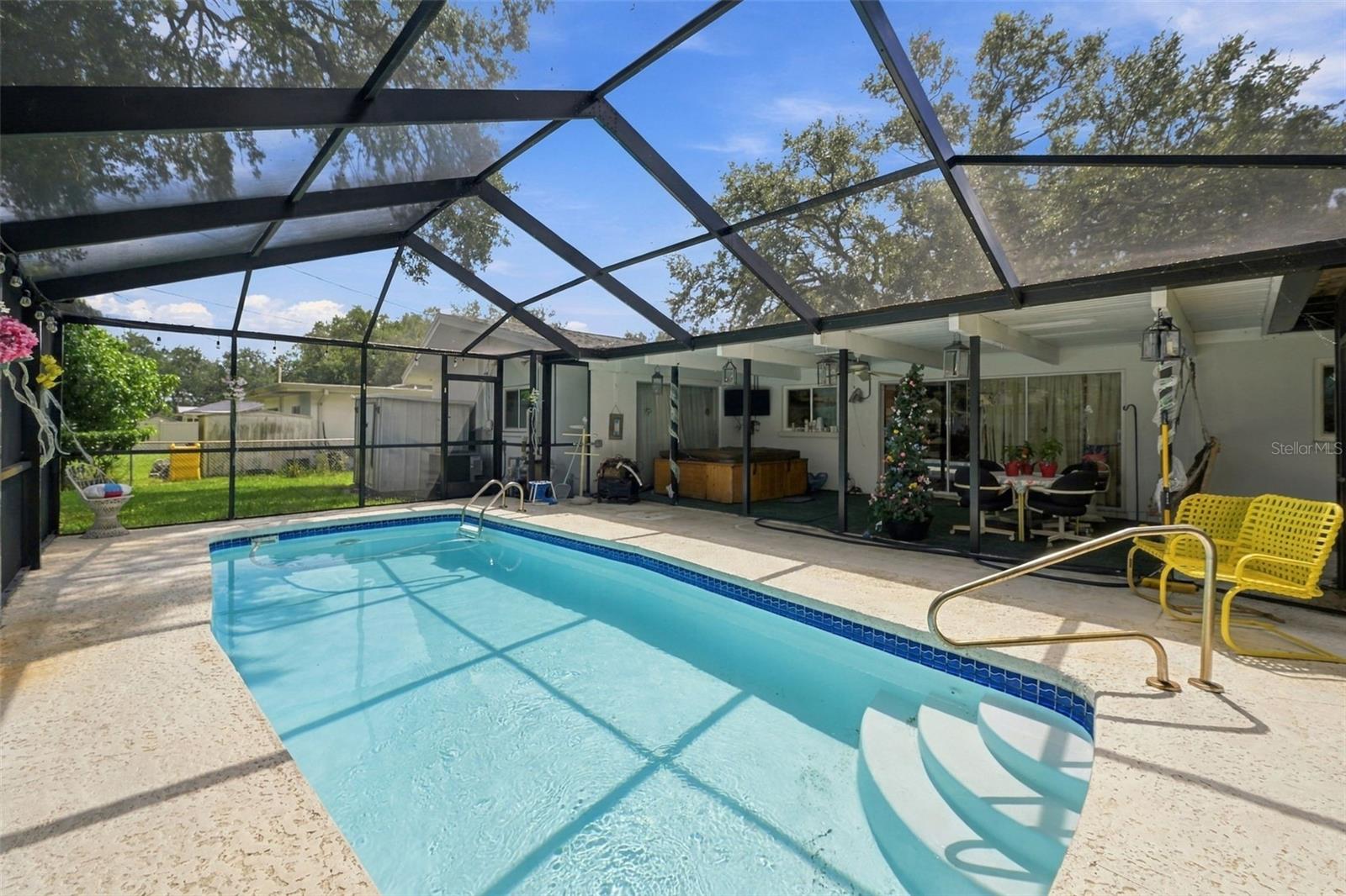 2336 Harn Blvd Property Photo 33