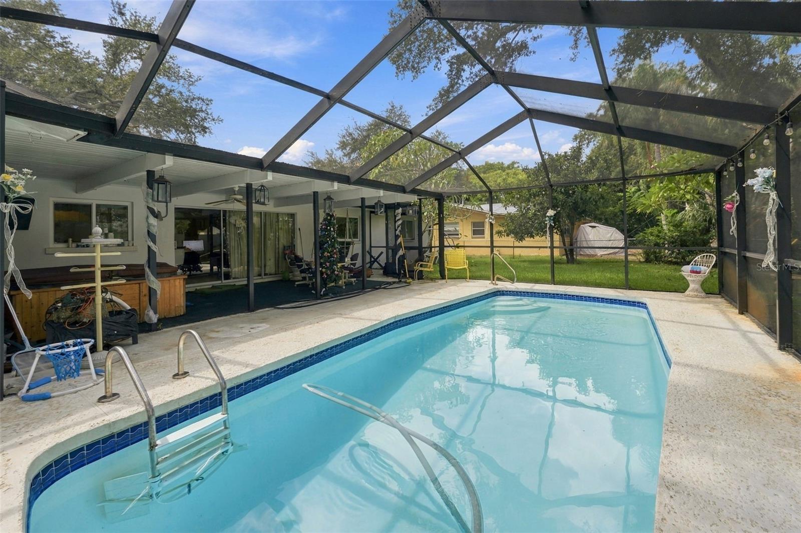 2336 Harn Blvd Property Photo 34