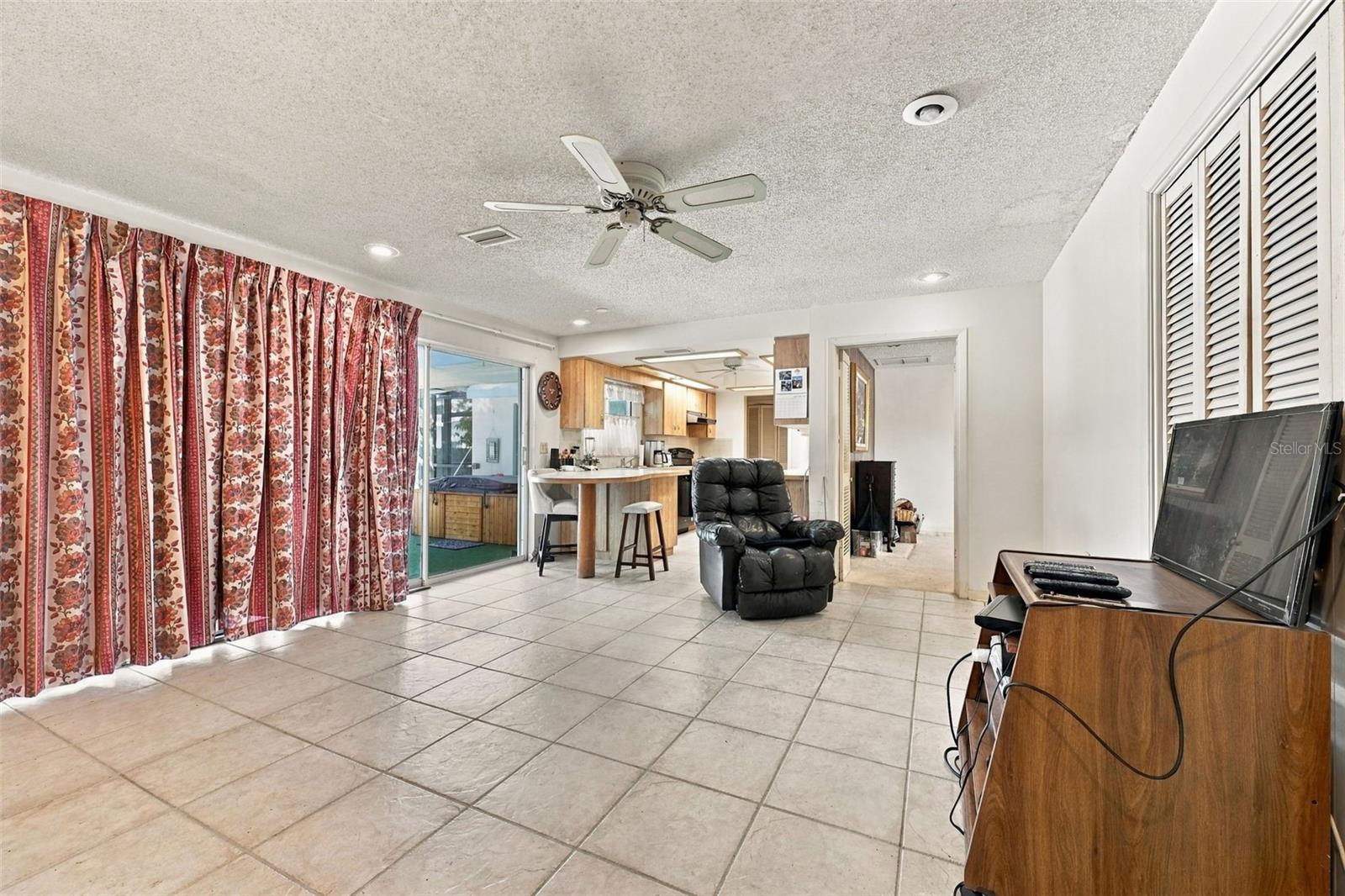 2336 Harn Blvd Property Photo 52