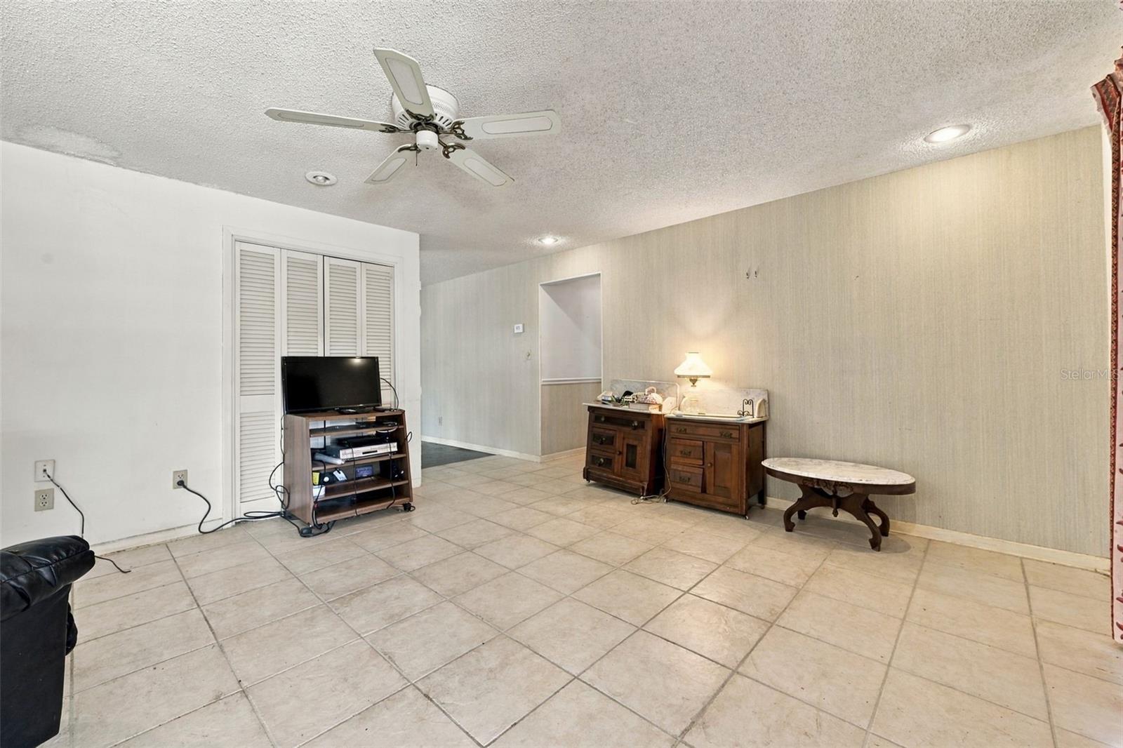2336 Harn Blvd Property Photo 54