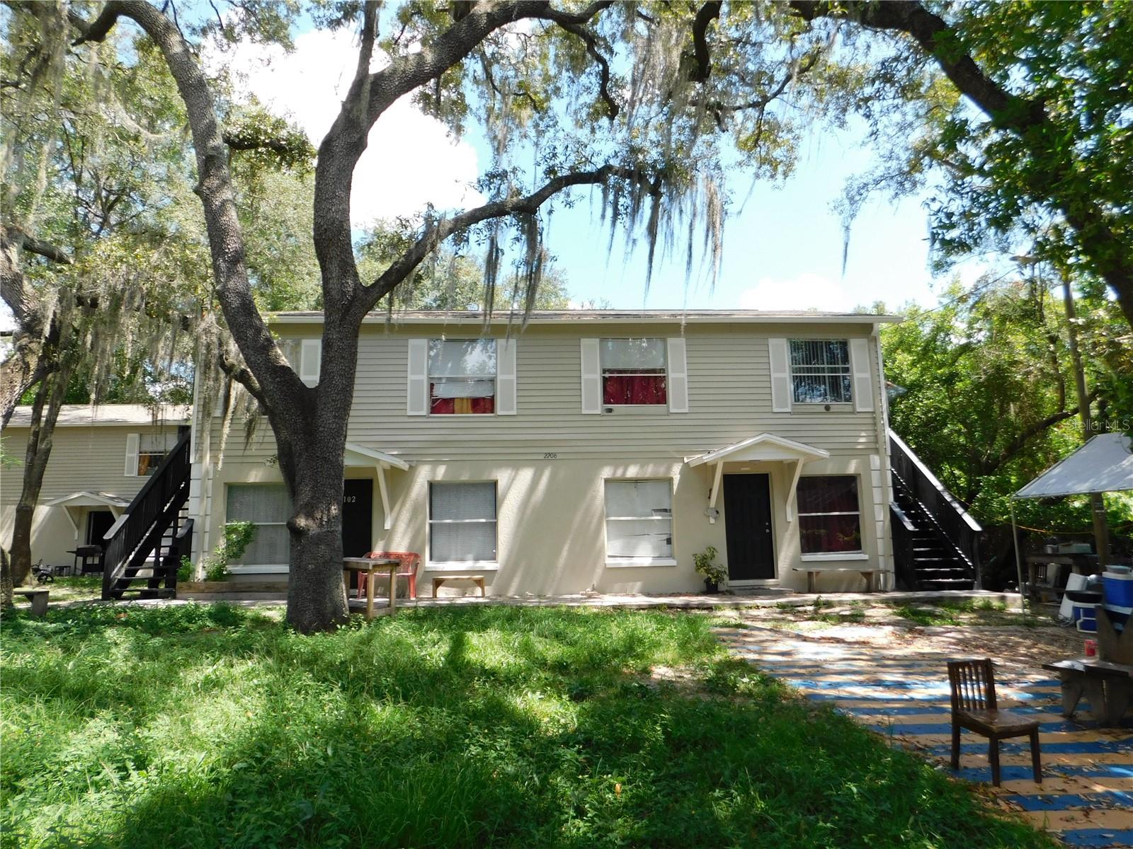 TB8549578 Property Photo 5
