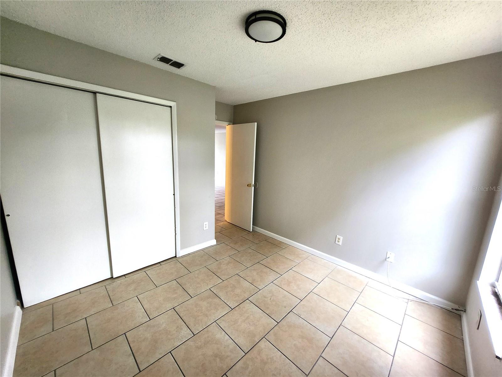 TB8549578 Property Photo 26
