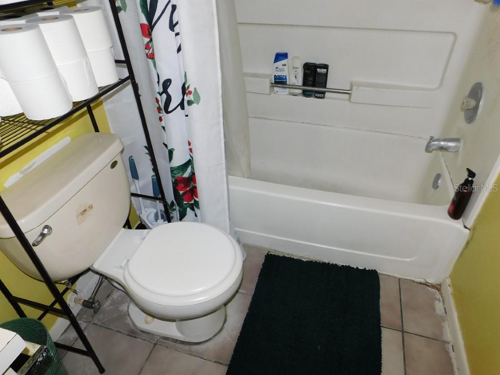 TB8549578 Property Photo 37