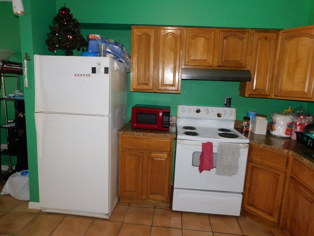 TB8549578 Property Photo 39