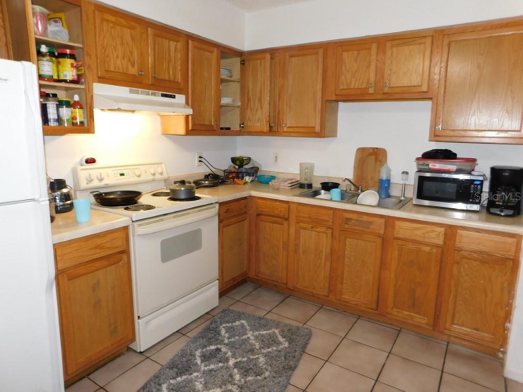TB8549578 Property Photo 45
