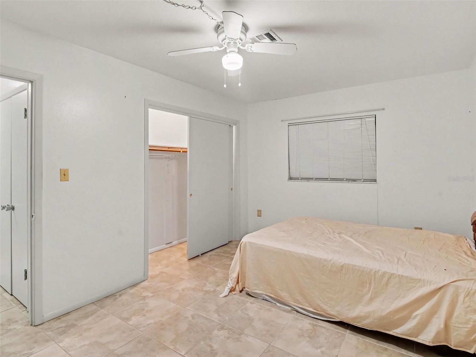 562 E Tarpon Blvd Nw Property Photo 14